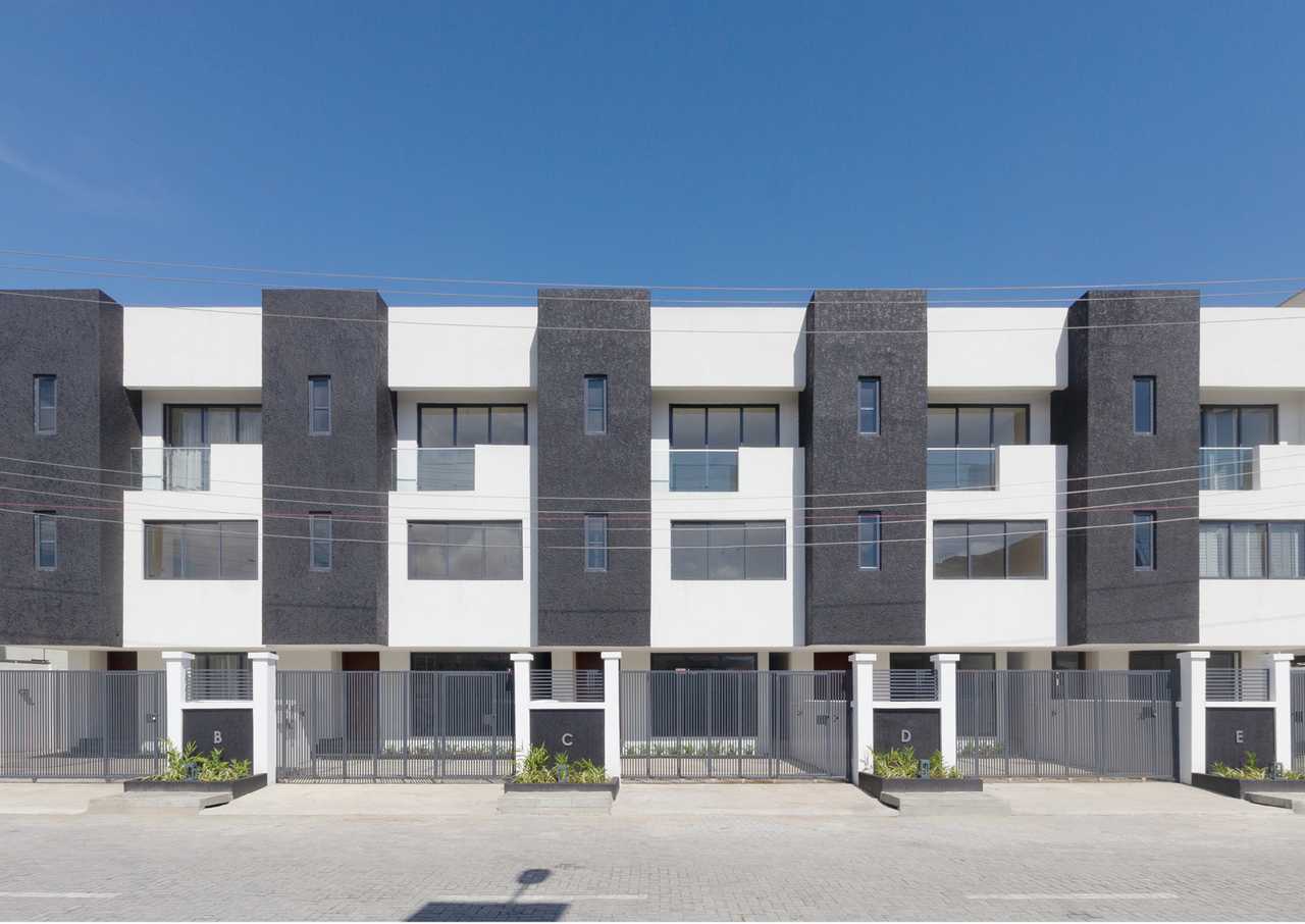 The Crest -Facade of the 4 Bedroom Terrace houses in lagos, nigeria by cmdesign atelier
