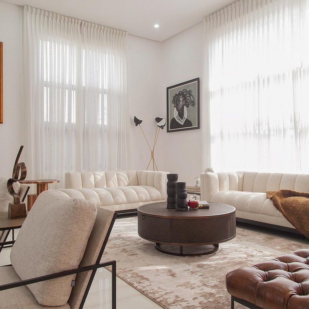 Another view of the luxury living room decor in ikoyi home by Urban Living